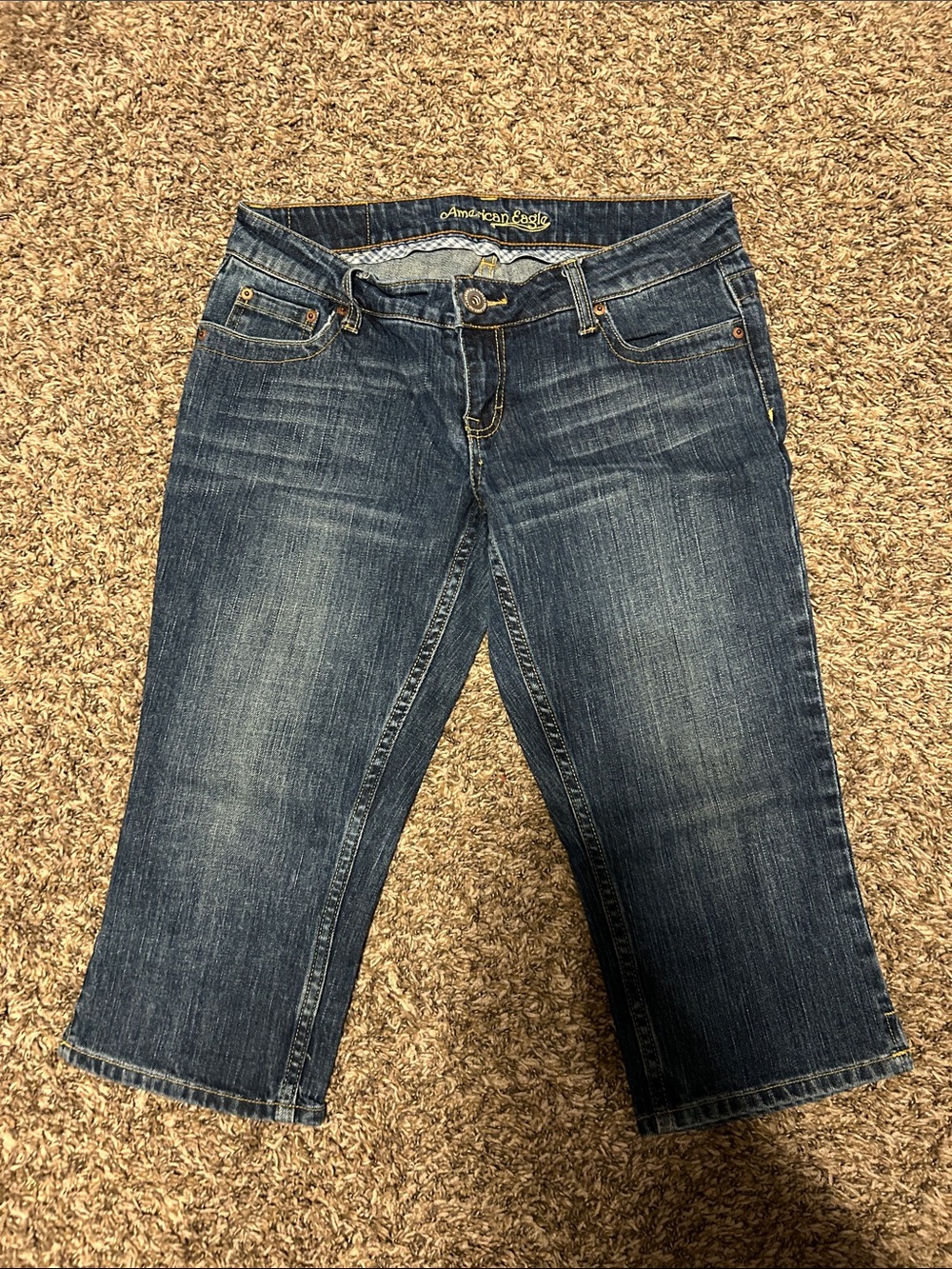 American Eagle Outfitters Dark Blue Cropped Denim Jeans
